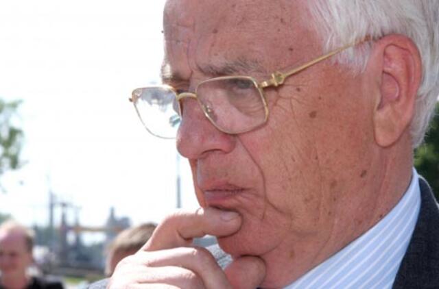 Legendinis latvių kompozitorius Raimondas Paulas: Vagia ne bankai, vagia valdžia