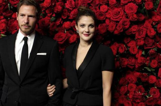 Aktorė Drew Barrymore laukiasi pirmagimio?