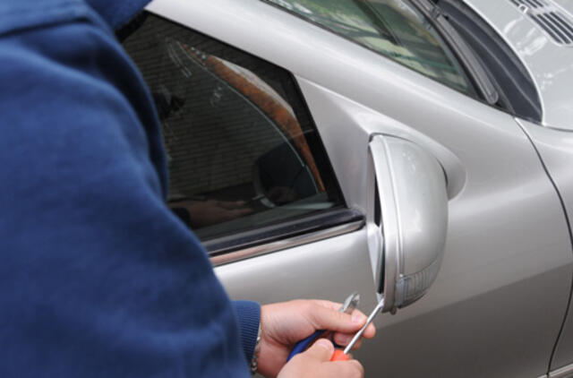 Automobilių detalių vagys įžūlėja