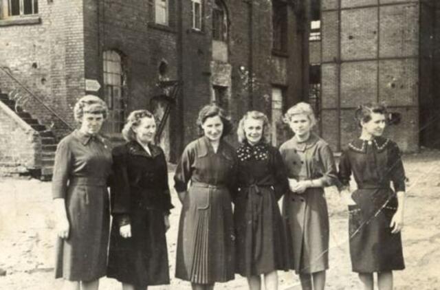 Klaipėdos akvarelės: namai ir žmonės (232)