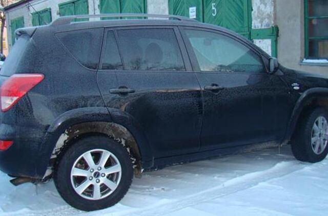 Klaipėdos uoste sulaikyta, įtariama, vogta "Toyota"