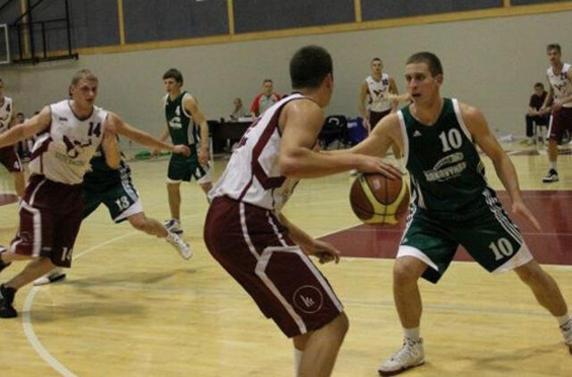 LCC prasibrovė į ketvirtfinalį