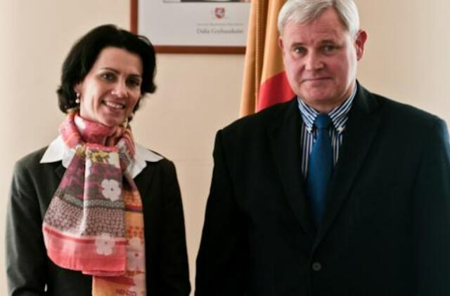 Meras Švedijos ambasadorei pristatė uostamiestį