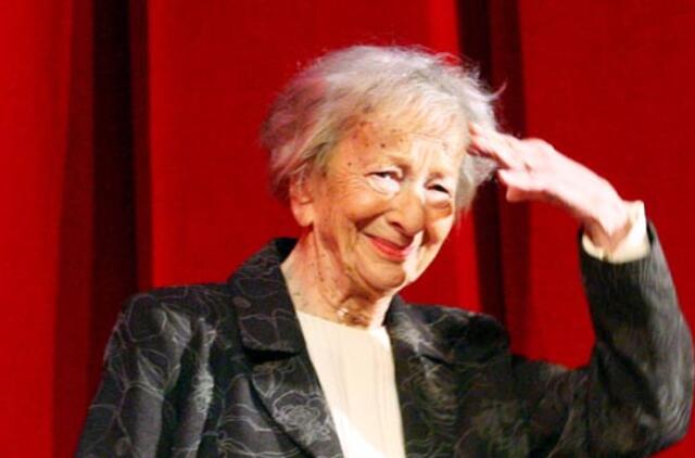 Mirė Nobelio literatūros premijos laureatė Vislava Šimborska