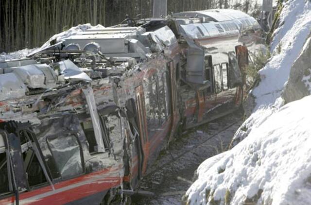 Norvegijoje per bandomąją kelionę traukinys nuvažiavo nuo bėgių