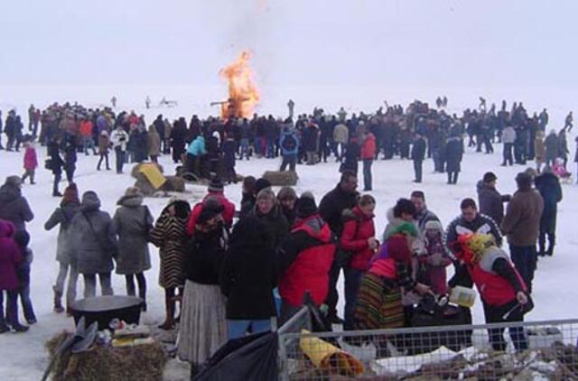 Pamariškiai ant Kuršmarių ledo varė žiemą ir degino Morę