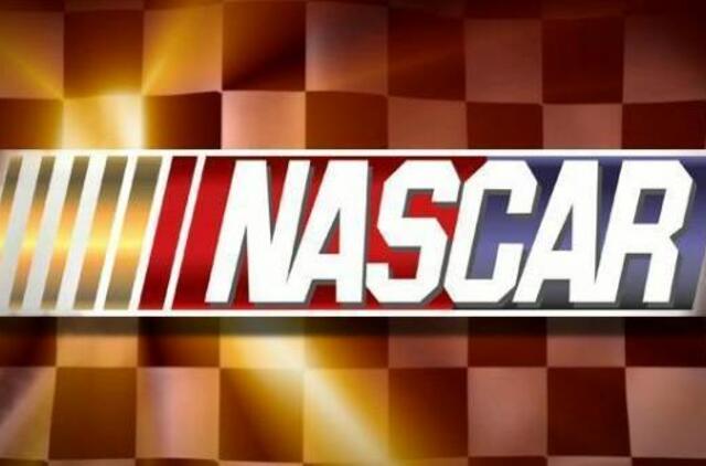 Prestižinėse lenktynėse - įspūdingos avarijos (video)