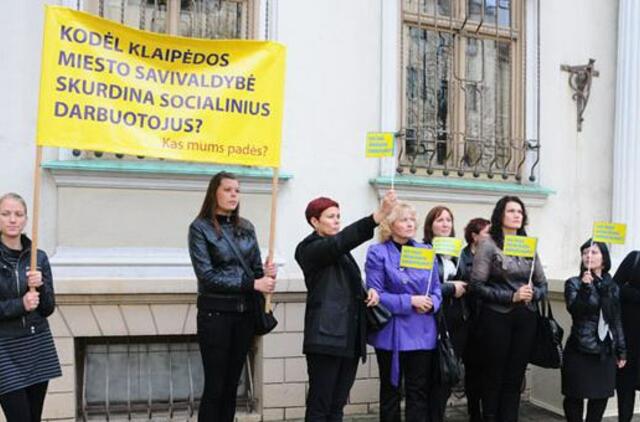 Socialiniams darbuotojams pagaliau padidėjo atlyginimai