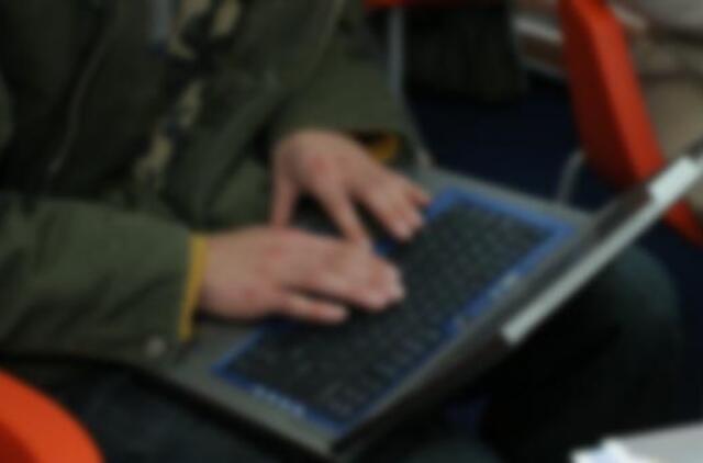 Vilniuje iš Turkijos pilietės atimtas nešiojamasis kompiuteris