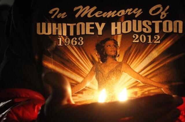 Whitney Houston laidotuvių ceremonija bus transliuojama internetu