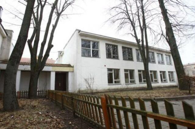 Buvusios mokyklos patalpose - menininkų inkubatorius