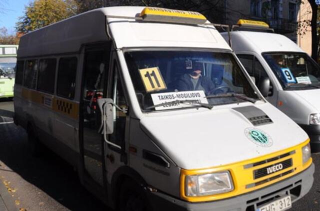 Maršrutinių autobusiukų kainos atsidūrė teisme