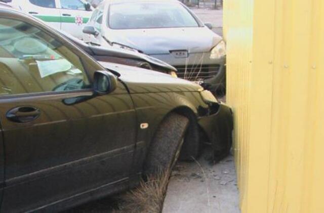 Neatidumo kaina - trys automobiliai