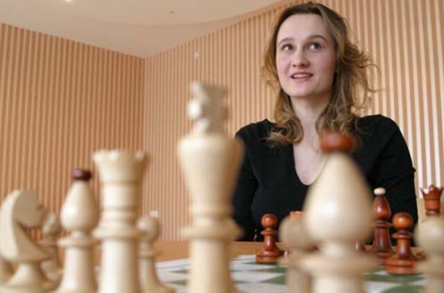Šachmatininkė Viktorija Čmilytė Europos čempionate iškovojo šeštąją pergalę