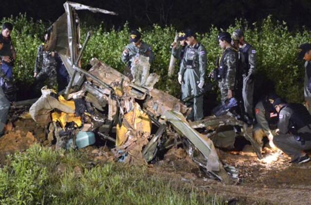 Tailandas: sprogus pakelės bombai, žuvo keturi kareiviai