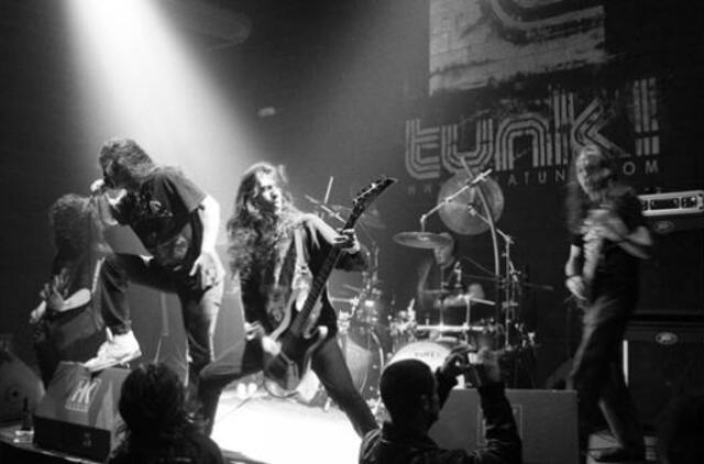 "Velnio akmenyje" amerikietiško thrash metalo virtuozai "Warbringer"