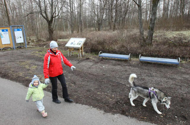 Atstatys sovietų nugriautą bažnyčią