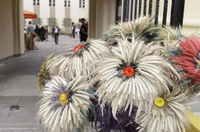 Balandžio 1-oji: vardadieniai, dangaus kūnai, istorija