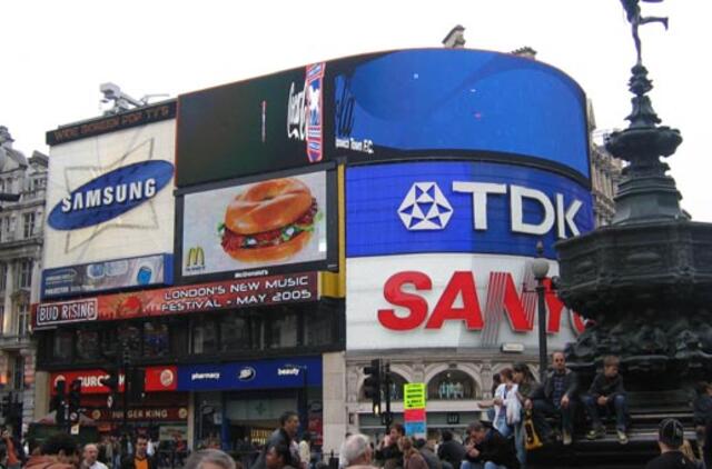 Britanijai gresia bauda dėl imigracijos apribojimų