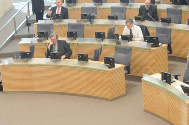 Kai per 70 sekundžių dingsta pusė Seimo