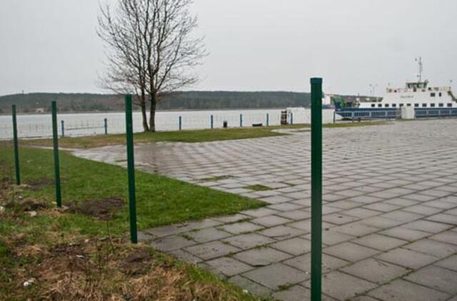 Klaipėdiečius gąsdina perkėlos tvora