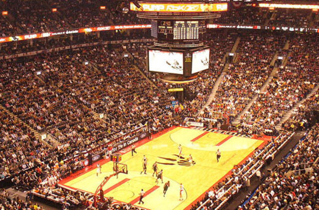 Linas Kleiza pelnė 18 taškų, o "Raptors" iškovojo antrąją pergalę iš eilės