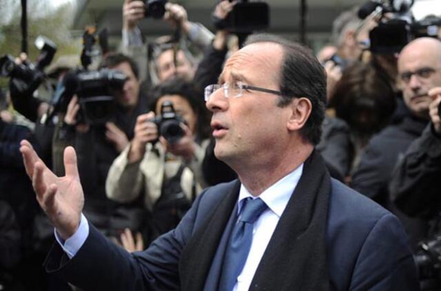 Pirmąjį Prancūzijos prezidento rinkimų ratą laimėjo F. Olandas