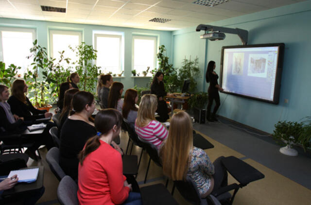 Studentai jau gali pasirašyti paskolų sutartis