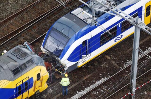 Traukiniai Amsterdame galėjo susidurti vieno jų mašinistui nepastebėjus signalo sustoti