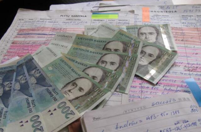 Autoremontininkų "vokeliuose" - 400 tūkstančių litų