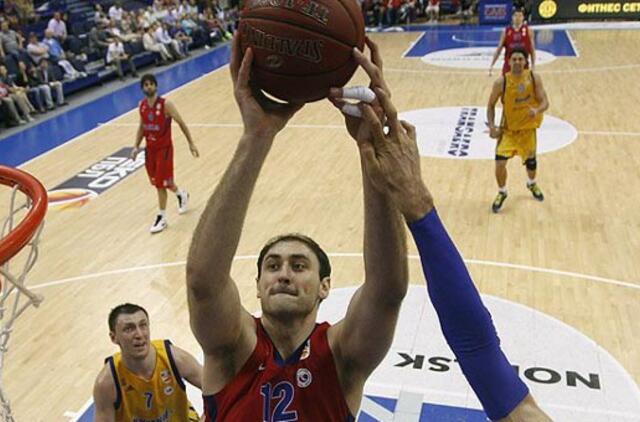 CSKA klubas pergalingai pradėjo Rusijos čempionato finalą, pergalę apkartino A. Kirilenkos trauma