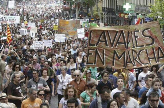 Ispanai susirinko į jubiliejinį protestą