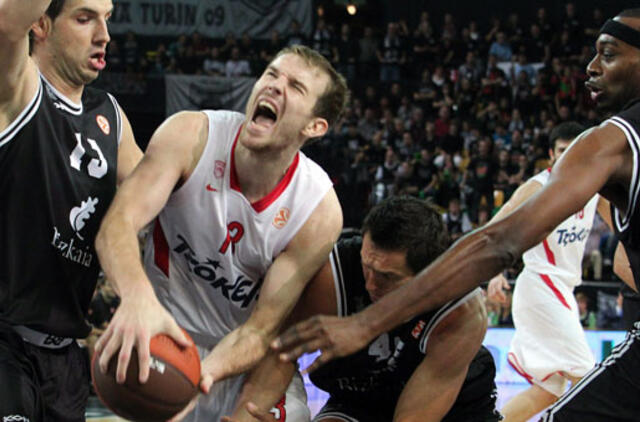 "Olympiacos" su Martynu Gecevičiumi finalo serijoje išsiveržė į priekį