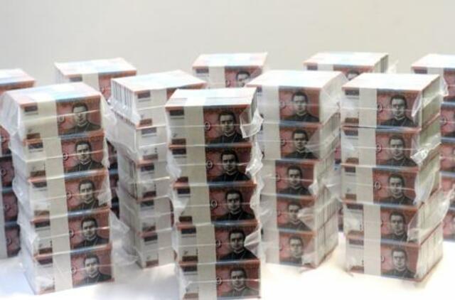 Pirmąjį ketvirtį bankų pelnas ir turtas mažėjo, indėliai augo