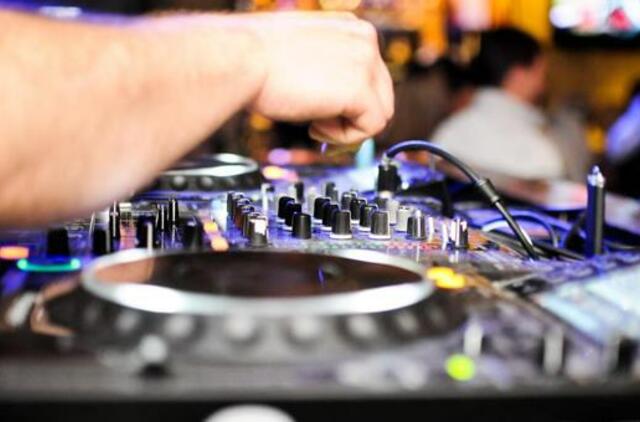 Savaitgalio grūvas: naktys dvelks karščiu