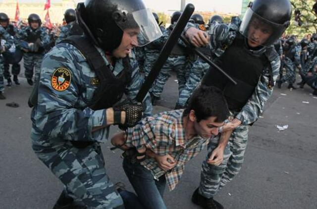 Sekmadienį Maskvoje per opozicijos akciją sulaikyta daugiau kaip 400 žmonių