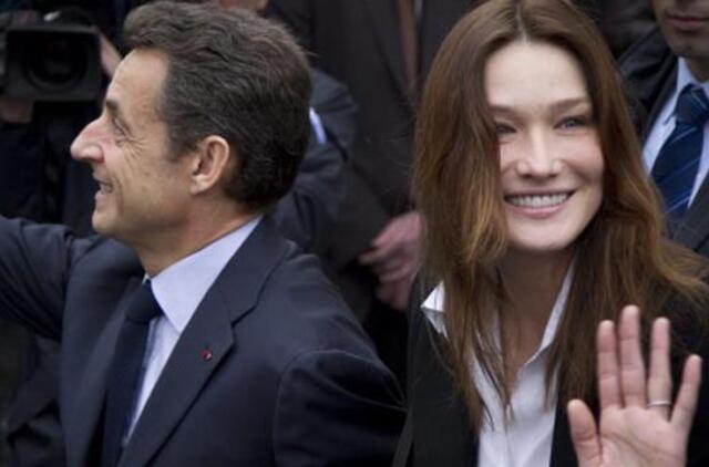 Carla Bruni Sarkozy laukiasi trečio kūdikio