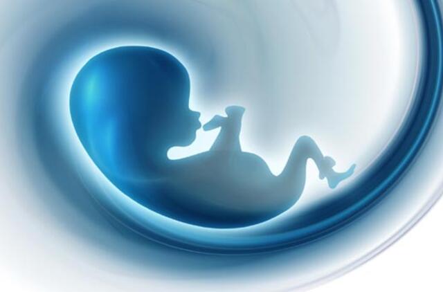 Kinijos valdžia atsiprašė abortą pasidaryti priverstos moters