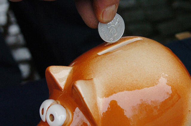 Konstitucinis Teismas: įmokas į pensijų fondus mažinti galima, tačiau būtina kompensuoti