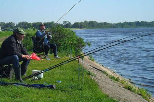 Legendos ir padavimai apie didžiųjų karpių žvejybą (3)