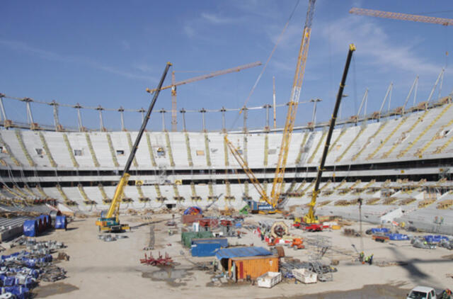 Nacionalinio stadiono Varšuvoje statytojai grasina jį užblokuosią