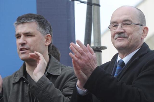 Teismas nutraukė "signatarų bylą": mitingo organizatoriai įstatymų nepažeidė