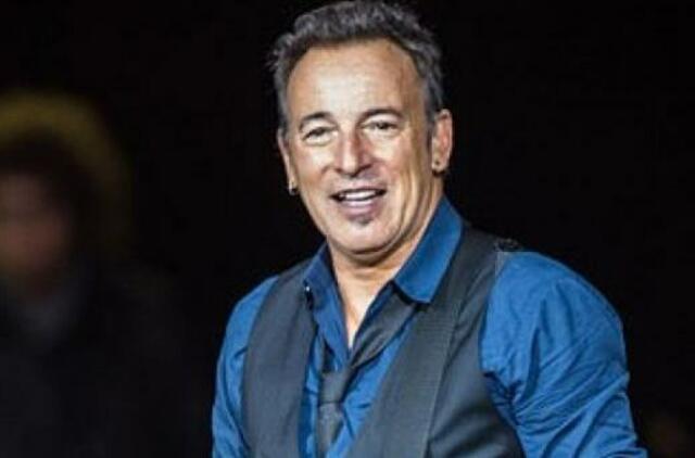 B. Springsteenui ir P. McCartney per koncertą išjungė mikrofonus