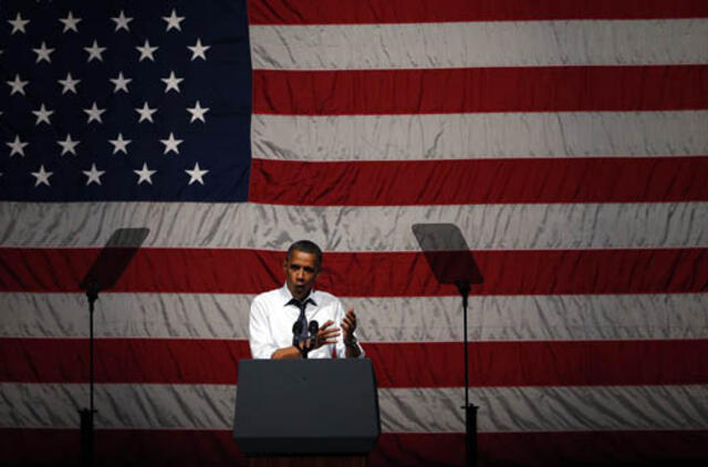 Barakas Obama perspėjo Siriją dėl cheminio ginklo naudojimo