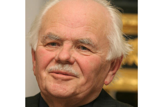 Mirė istorikas akademikas Vytautas Merkys