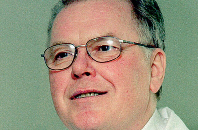 Mirė profesorius Algimantas Bubnys