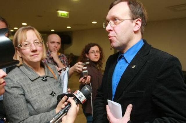 Naglis Puteikis nesiliauja erzinti saviškių