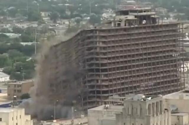 Naujajame Orleane viešbutis nugriautas vos per dešimt sekundžių (VIDEO)