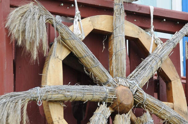 Nida: amuletai iš deivės ašarų