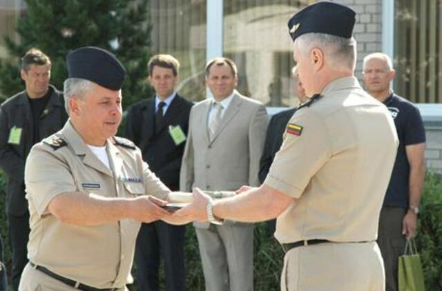 Aviacijos bazėje - dviguba ceremonija